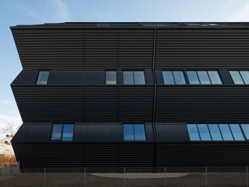 Housing Complex am Mühlgrund - detail of facade