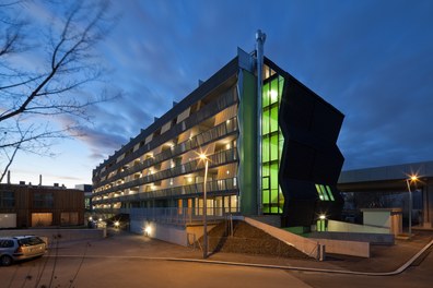 Housing Complex am Mühlgrund - night shot