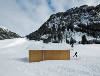 Valüna Lopp - Cabin for Cross-Country Skiers - west facade