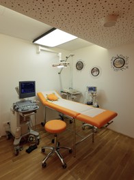 Children Doctor´s Office - treatment room