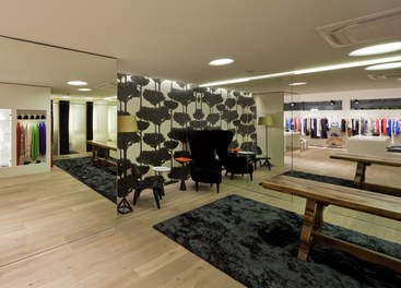 meier shop - changing area