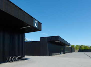 Agricultural Building Zentralfriedhof - general view