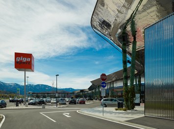 Shopping Center Neukauf Villach - view from east