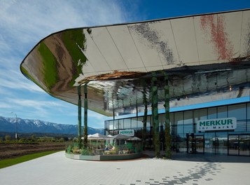 Shopping Center Neukauf Villach - outdoor mall