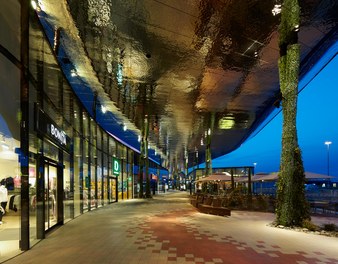 Shopping Center Neukauf Villach - night shot