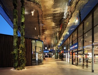 Shopping Center Neukauf Villach - night shot