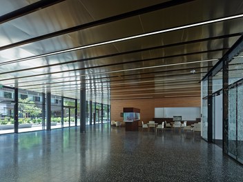 Geriatric Center Liesing - lobby
