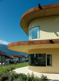 Residence Hilkenmeier - detail of facade