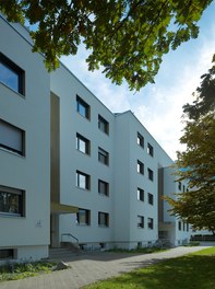 Housing Estate am Kreuz - west facade