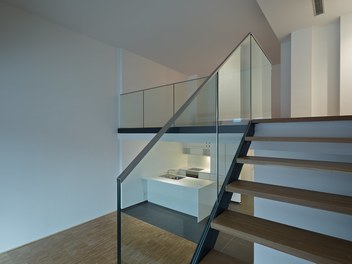 Conversion Heumühlgasse - two-storey living and dining room