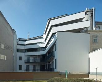 Conversion Heumühlgasse - view from courtyard