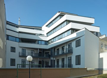 Conversion Heumühlgasse - view from courtyard