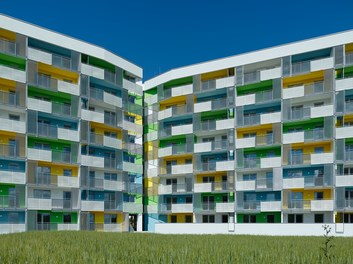 Housing Complex Senekowitschgasse - west facade