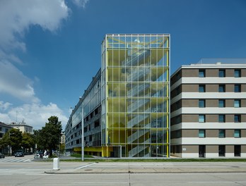 Housing Complex Raxstrasse - south facade