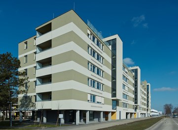 Housing Estate Wagramerstrasse - view from southeast