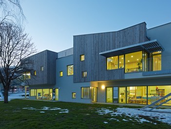 Kindergarten Ybbsitz - night shot