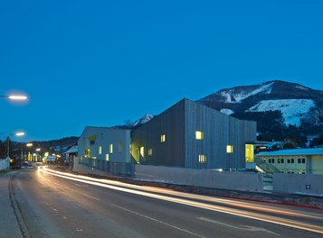 Kindergarten Ybbsitz - night shot