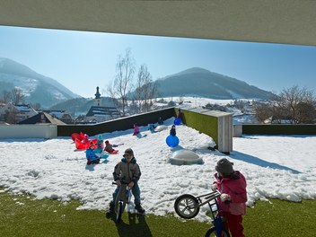 Kindergarten Ybbsitz - roof top garden