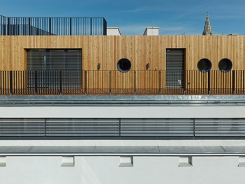 Attic Conversion Stadiongasse - terrace