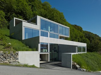 Duplex House Schellenberg - view from southwest