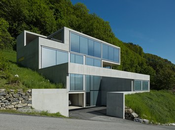 Duplex House Schellenberg - view from southwest