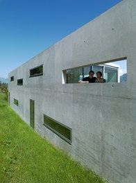 Duplex House Schellenberg - detail of facade