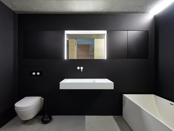 Duplex House Schellenberg - bathroom