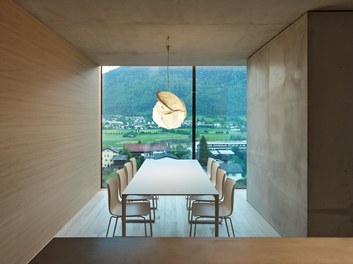 Duplex House Schellenberg - dining area