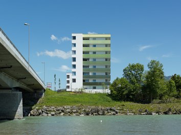 Housing Estate Rheinstrasse West - connection to river