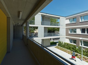 Housing Estate Wagramerstrasse - courtyard