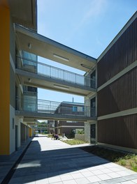 Housing Estate Wagramerstrasse - courtyard