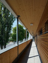 Housing Estate Breitenfurterstrasse - arcade