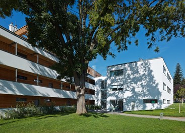 Housing Estate Breitenfurterstrasse - view from southeast