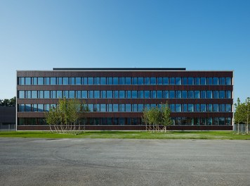 Headquarter Schertler-Alge - north facade