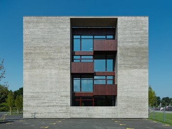 Headquarter Schertler-Alge - east facade