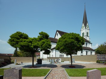 Cemetery Eschen - general view