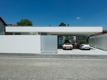 Residence L - view from street