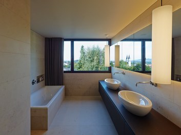 Residence W - bathroom