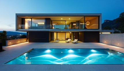 Residence W - terrace and pool at night