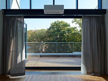 Residential House Diehlgasse - view to terrace