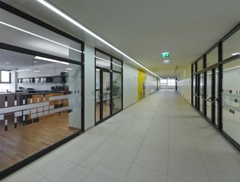 Bundesschulzentrum Ried - corridor