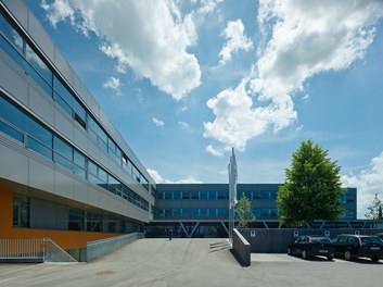 Bundesschulzentrum Ried - courtyard