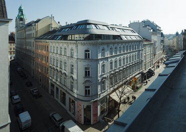 Attic Neubaugasse - general view