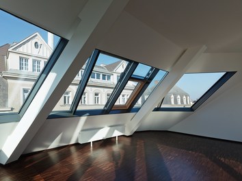 Attic Neubaugasse - interior