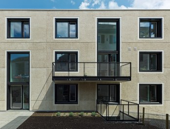 Housing Estate Thalbachgasse - south facade