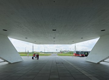 U2 Underground  Station Aspern Nord - approach