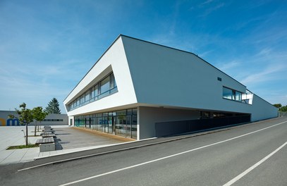 Neue Mittelschule Markt Allhau - view from southeast