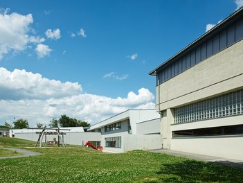 Neue Mittelschule Markt Allhau - old and new