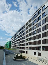 Housing Complex Eurogate - courtyard