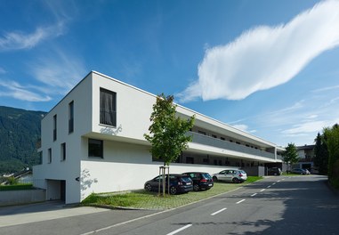 Housing Estate Tosters - view from street